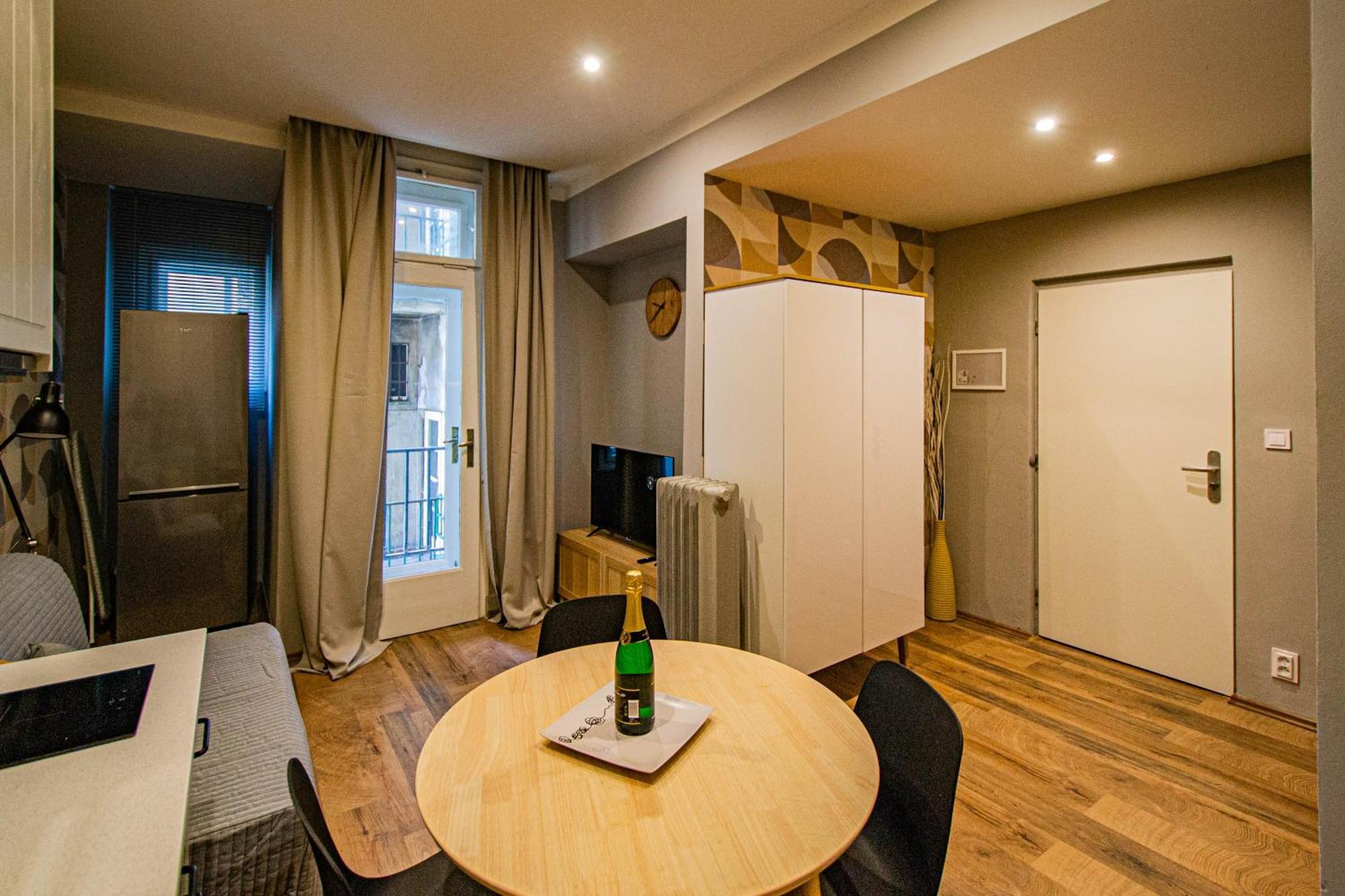 Cozy Studio In The Main City Center Prag Eksteriør billede